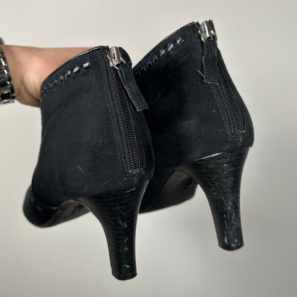 Life Stride Giada Almond Toe Black Heeled Booties Women's 11 - Picture 6 of 9